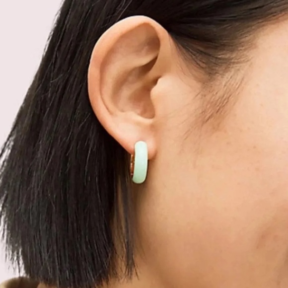 Kate Spade Candy Drops Enamel Huggie Hoop Earrings in magenta pink - Picture 3 of 11